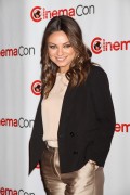 Mila Kunis ミラ・クニス