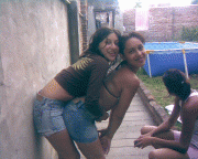 las amigas en la pile escabiando, (completo)