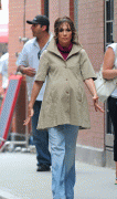 Jennifer Lopez - on set of The Back-Up Plan