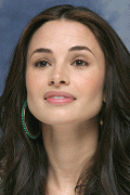 Mia Maestro - P.H. Portrait photoshoot