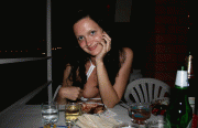 4dd23f52289546.gif