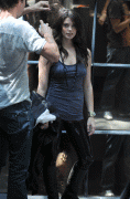 80b39d57617966.gif
