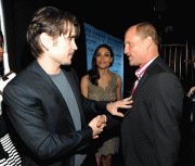 7f5a3a70926718.gif
